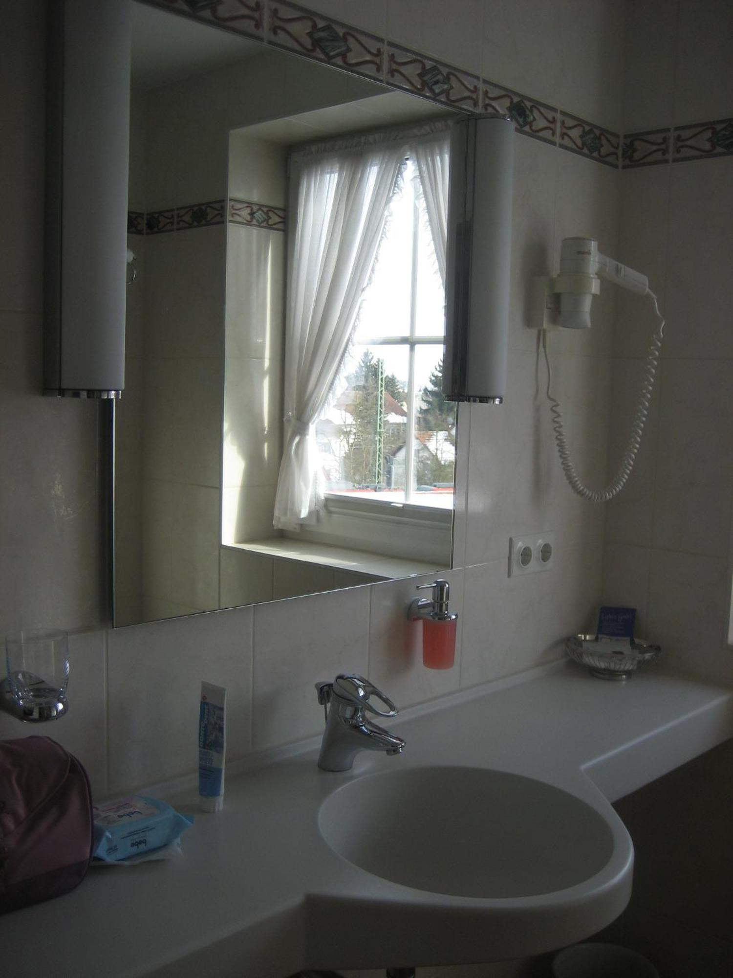 Hotel-Gasthof Maisberger Neufahrn bei Freising Buitenkant foto