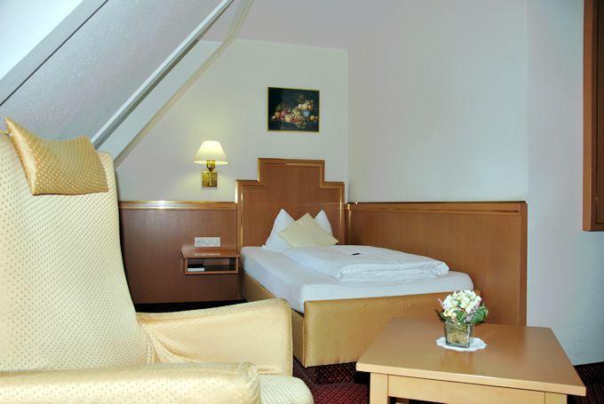 Hotel-Gasthof Maisberger Neufahrn bei Freising Buitenkant foto